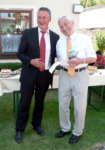 ﻿Blick zurück: 2010 gratulierte Fürths OB Dr. Thomas Jung (l.) Konrad Ammon sen. zum 80. Geburtstag.